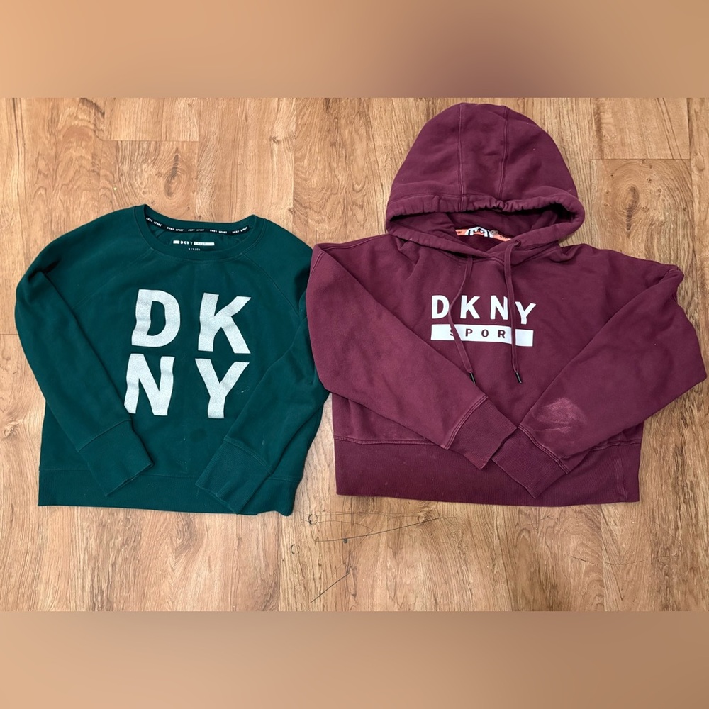 DKNY -Green Sweater size- S